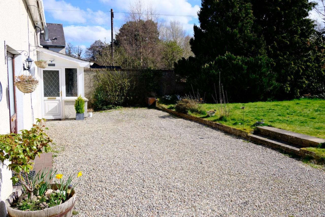 Lovely 1-Bedroom Apartment With Free Parking Inverness Exterior photo